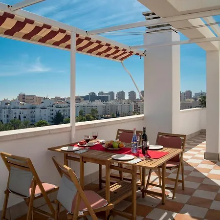 Alamos Penthouse 公寓 *